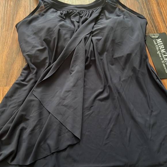 Miraclesuit Illusionist Ursula Underwire Tankini Top, DD Cup - Picture 10 of 16